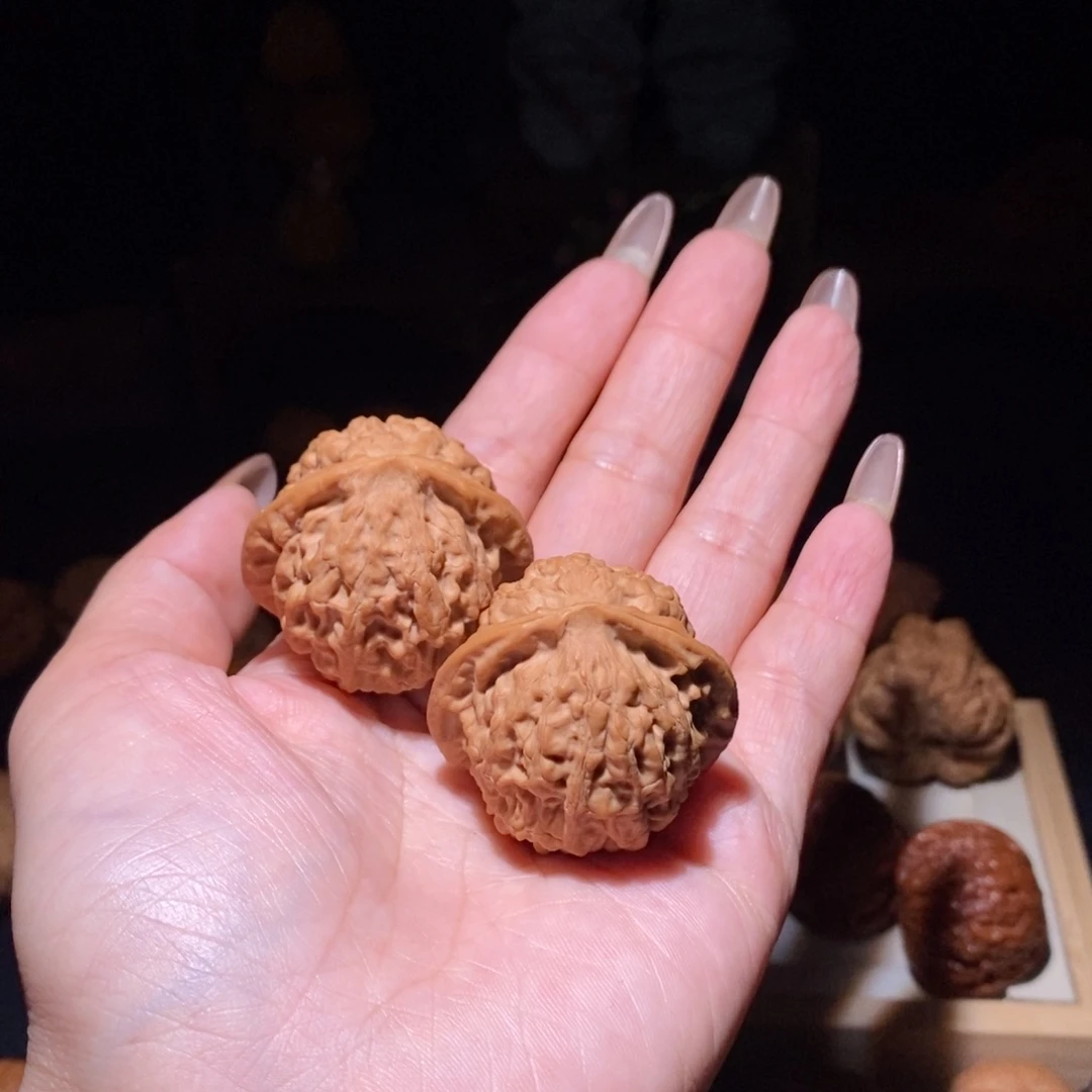 文玩核桃吊坠金牛39