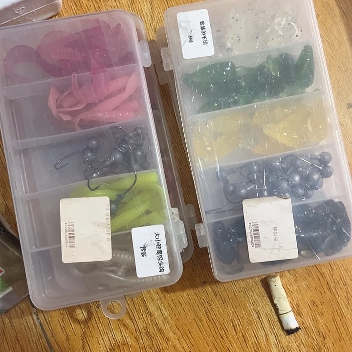 软耳发两盒15.811111瑕疵