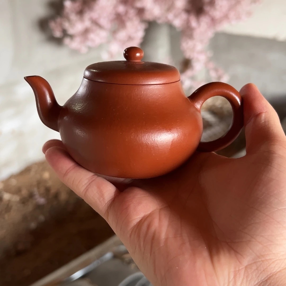 紫砂茶壶紫砂的味道很浓