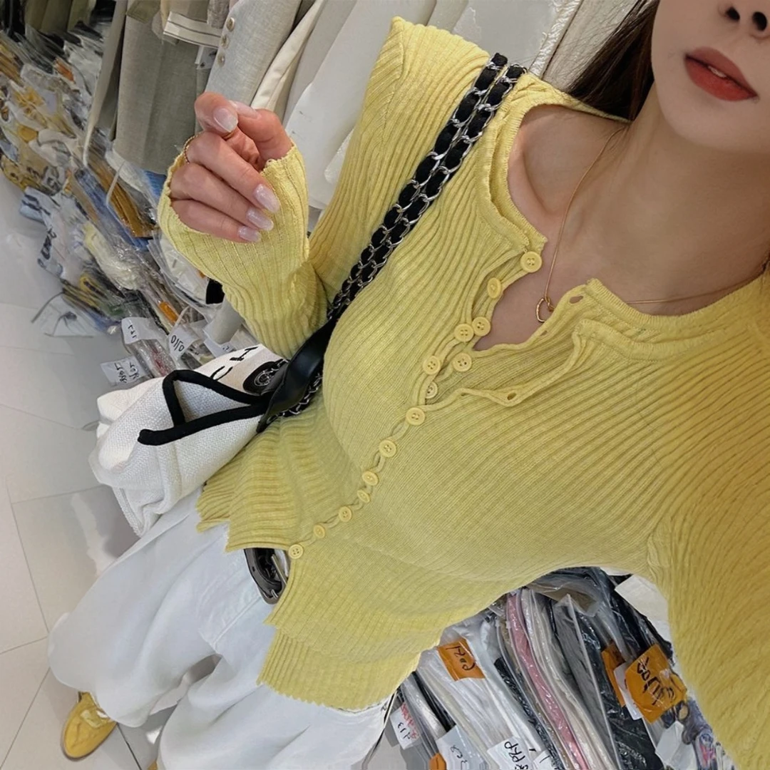 假两件方口领短款垫肩针织开衫女2025年新款修身显瘦别致绝美上衣