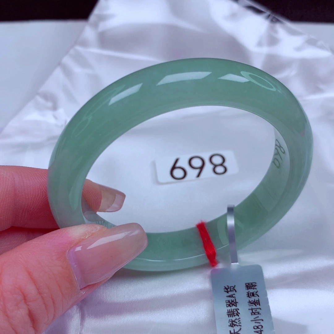 翡翠未镶嵌手镯手镯