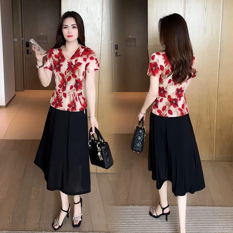 2025夏季V领洋气连衣裙假两件新款妈妈时尚气质显瘦短袖中式裙子