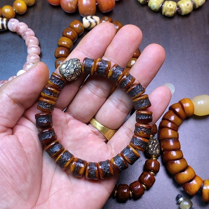 【闪购商品】玻璃颈饰我们要好好学习