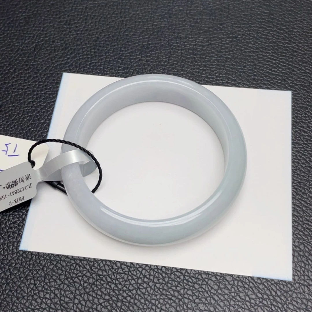 翡翠手镯未镶嵌正圈5号