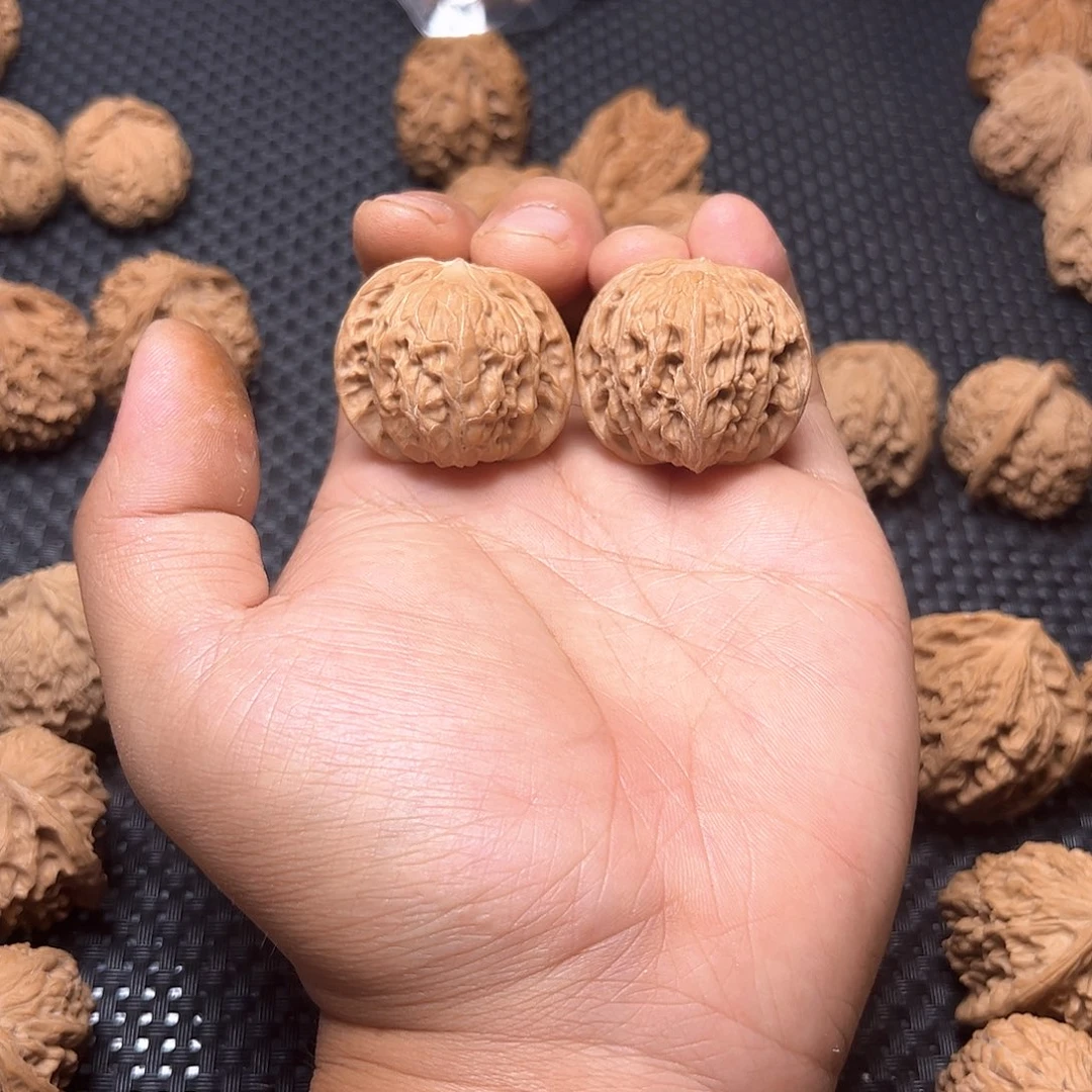 文玩核桃吊坠磨盘