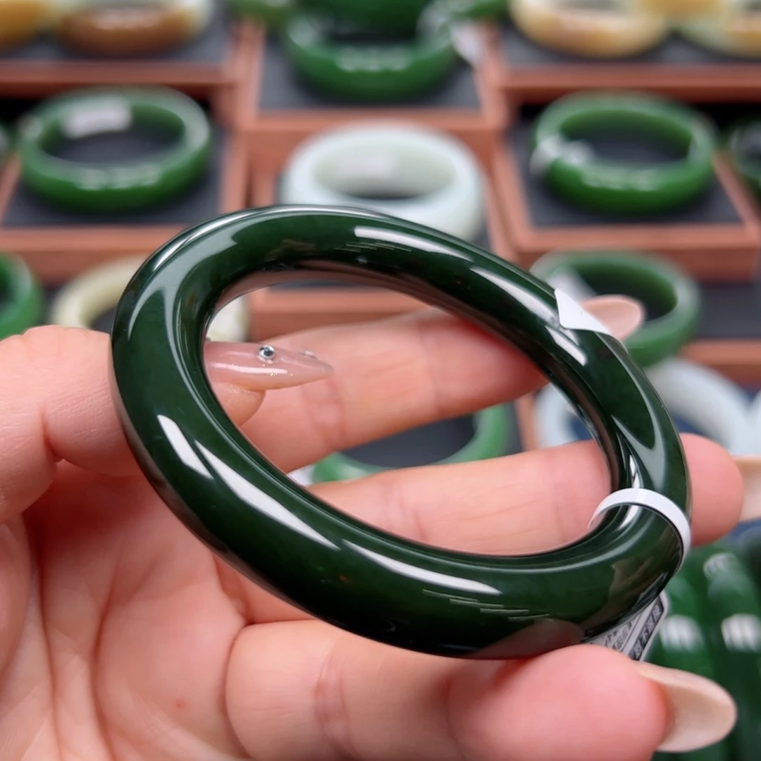 未镶嵌手镯和田玉（碧玉）5354圈口