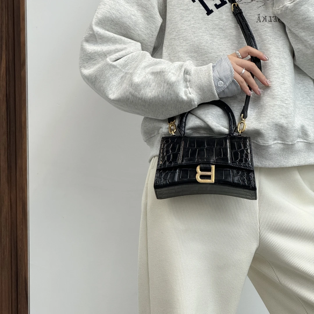 95新 Balenciaga/巴黎世家 巴黎世家黑色鳄压沙漏包斜挎包