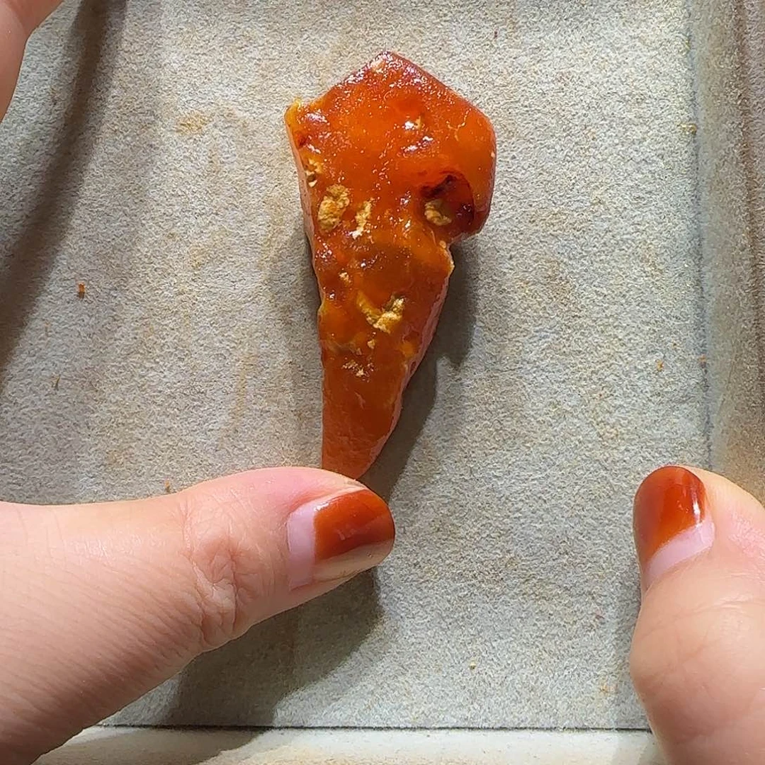 定制琥珀未镶嵌定制