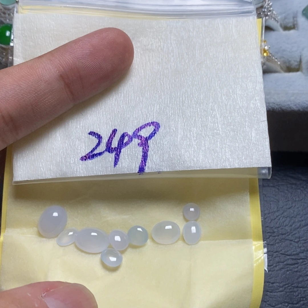 定制翡翠未镶嵌天然缅甸翡翠A货