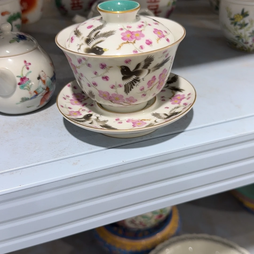 瓷片摆件等物品等都会自动消失或者