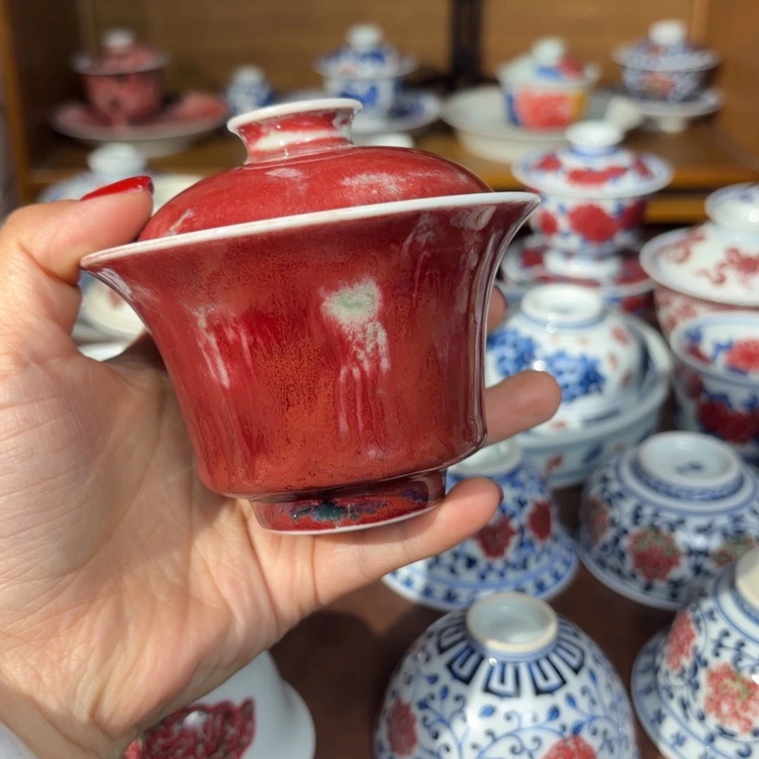 青花釉里红美人醉马蹄盖碗