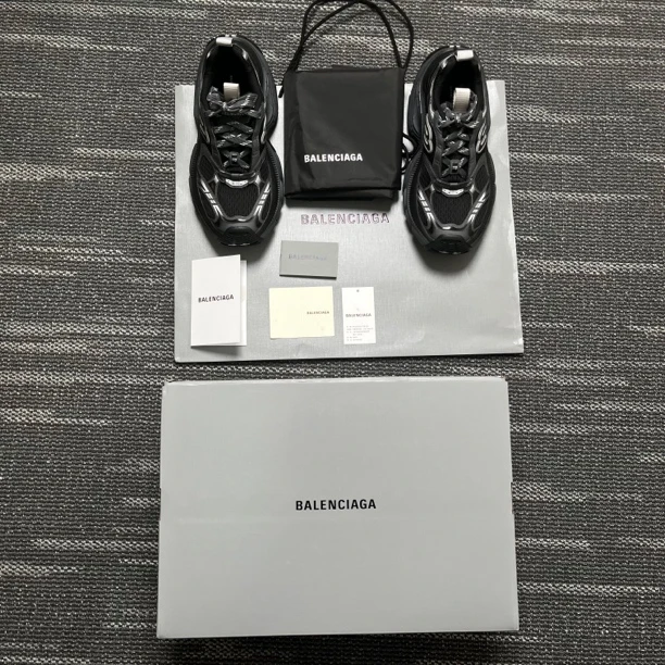 全新未使用 Balenciaga/巴黎世家 6XL系带厚底老爹鞋/41码
