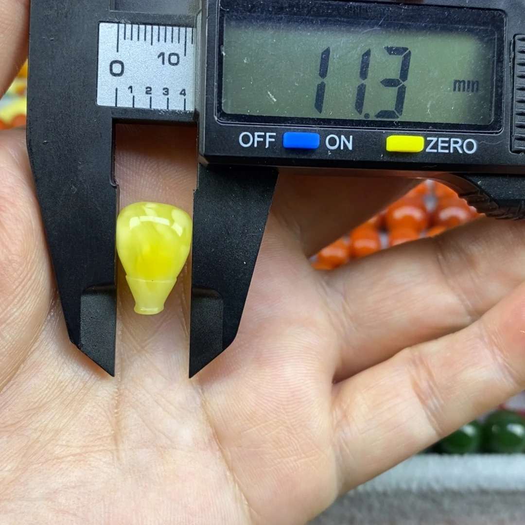 蜜蜡未镶嵌裸石三通11mm