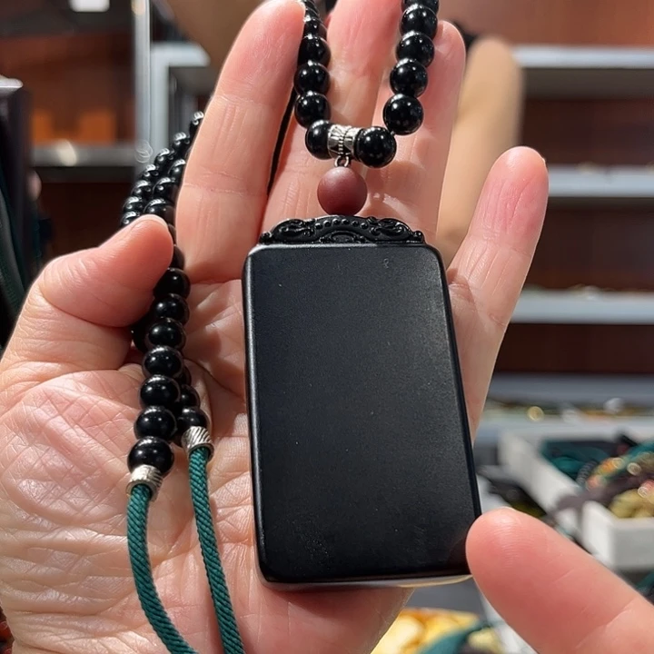 岫玉未镶嵌毛衣链