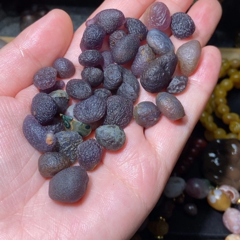 【闪购商品】玛瑙/玉髓颈饰合金小**人