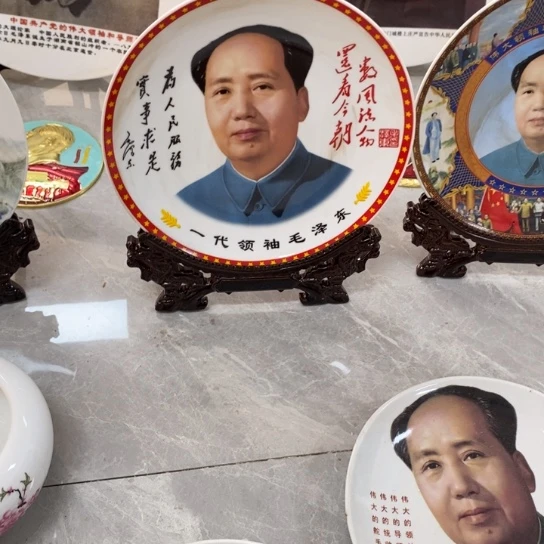 骑***山瓷片陶瓷艺术作品