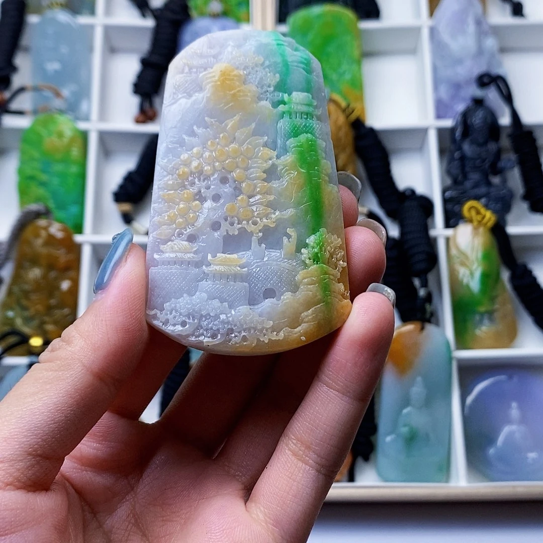 乐***天翡翠未镶嵌颈饰翡翠A货