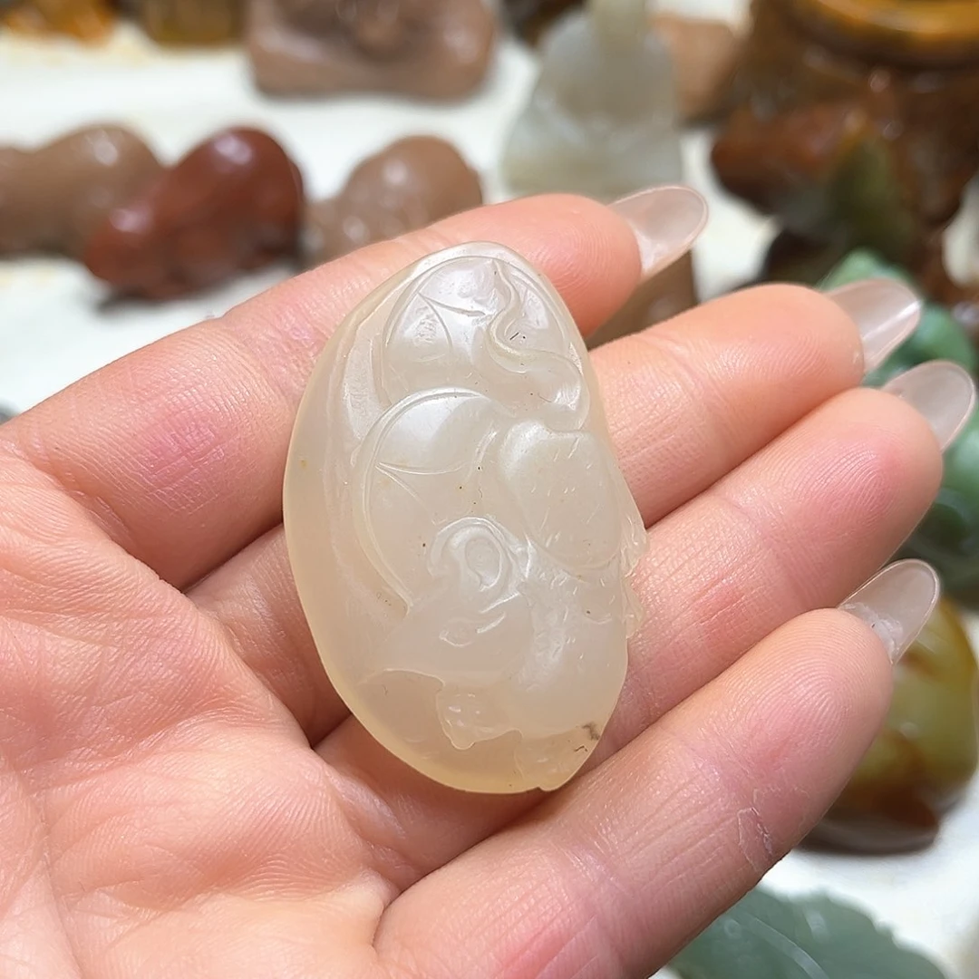 白玉菩提吊坠白玉菩提吊坠