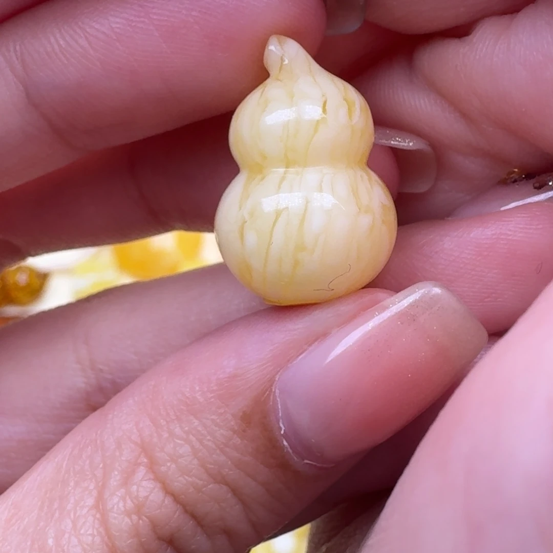 琥珀未镶嵌裸石32号浓蜡虎皮顺纹葫芦