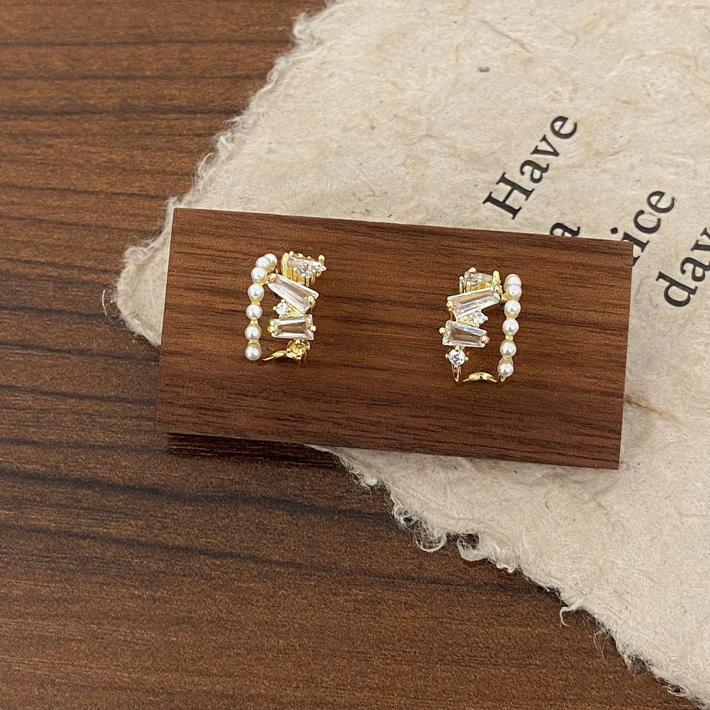 铜合金耳饰 珠珠耳圈小众设计感独特耳环轻奢气质耳饰（B55