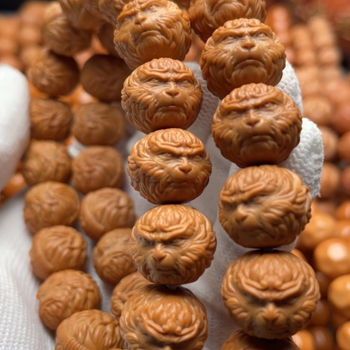 猴头核桃吊坠张***事斗战胜佛