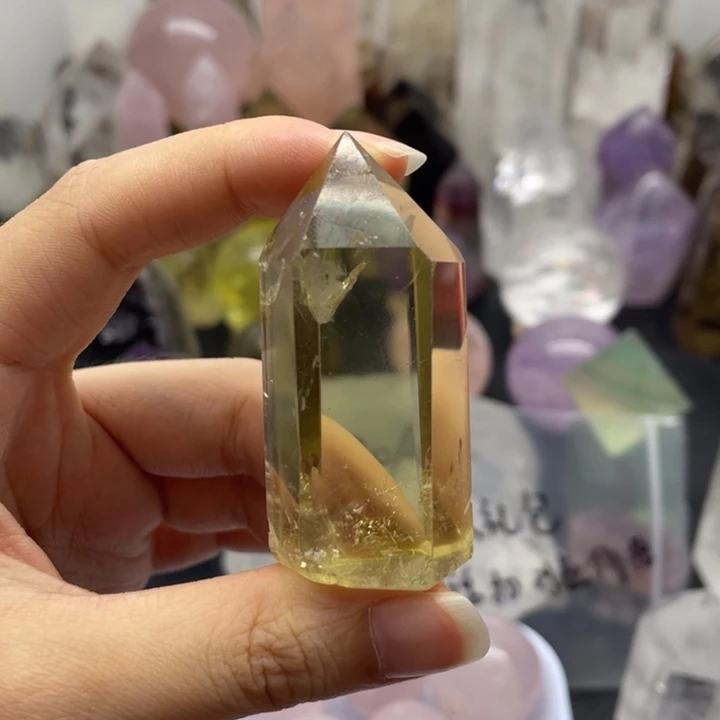 11未镶嵌水晶黄水柱微瑕