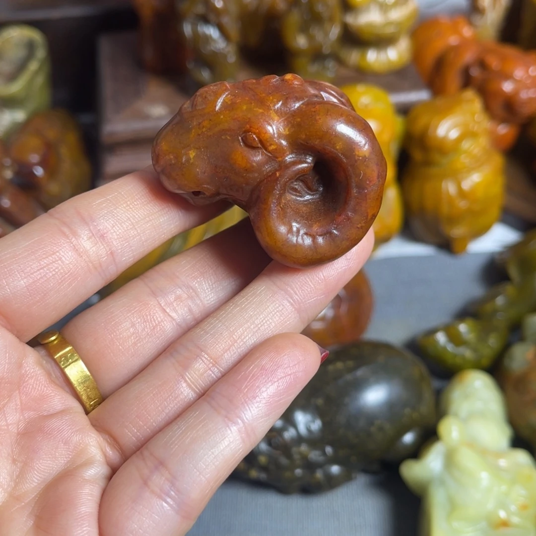 蛇纹石玉合金颈饰