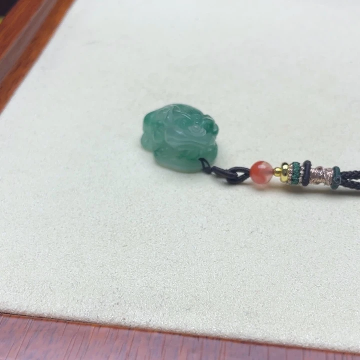 非金属佘太翠石英岩玉