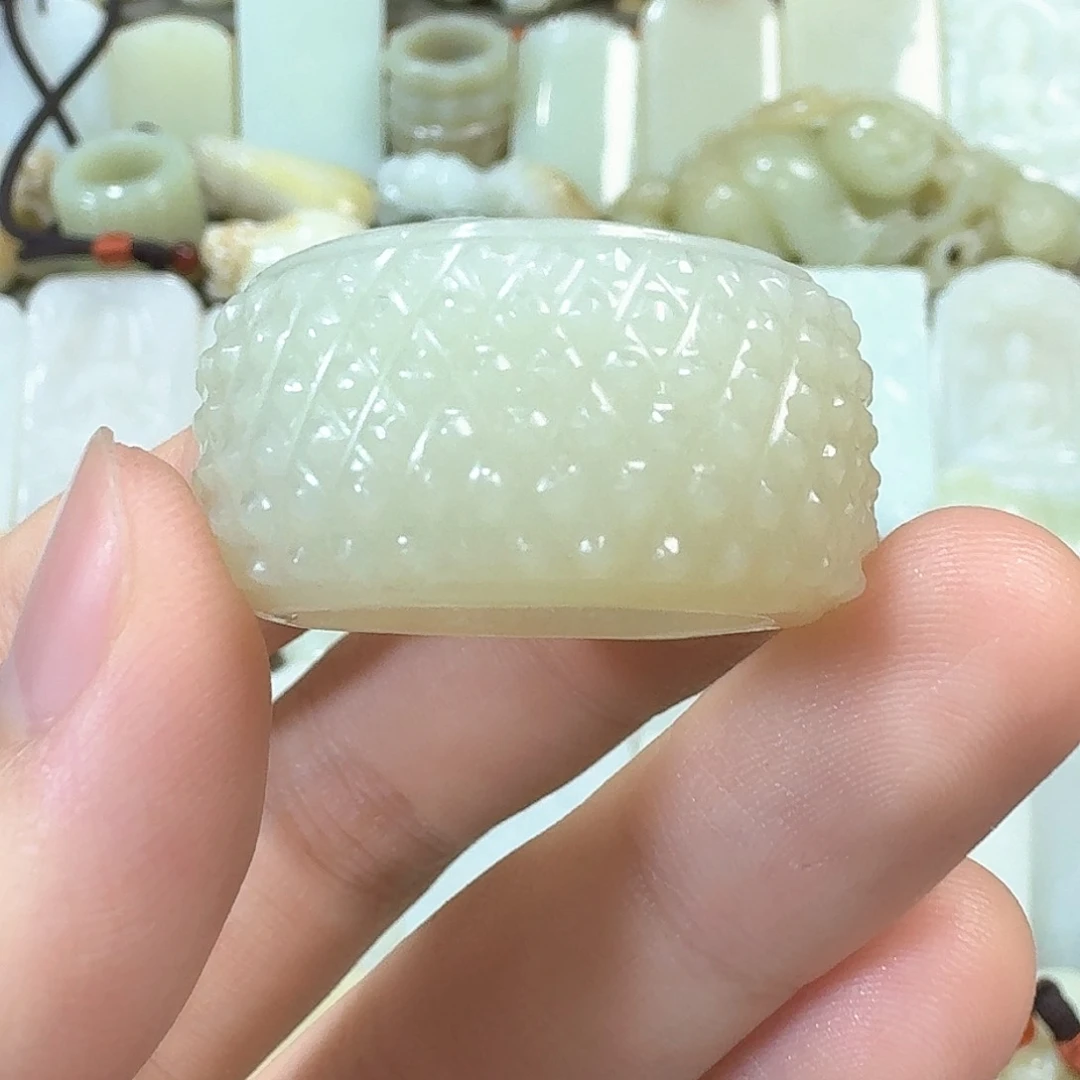 未镶嵌和田玉挂件