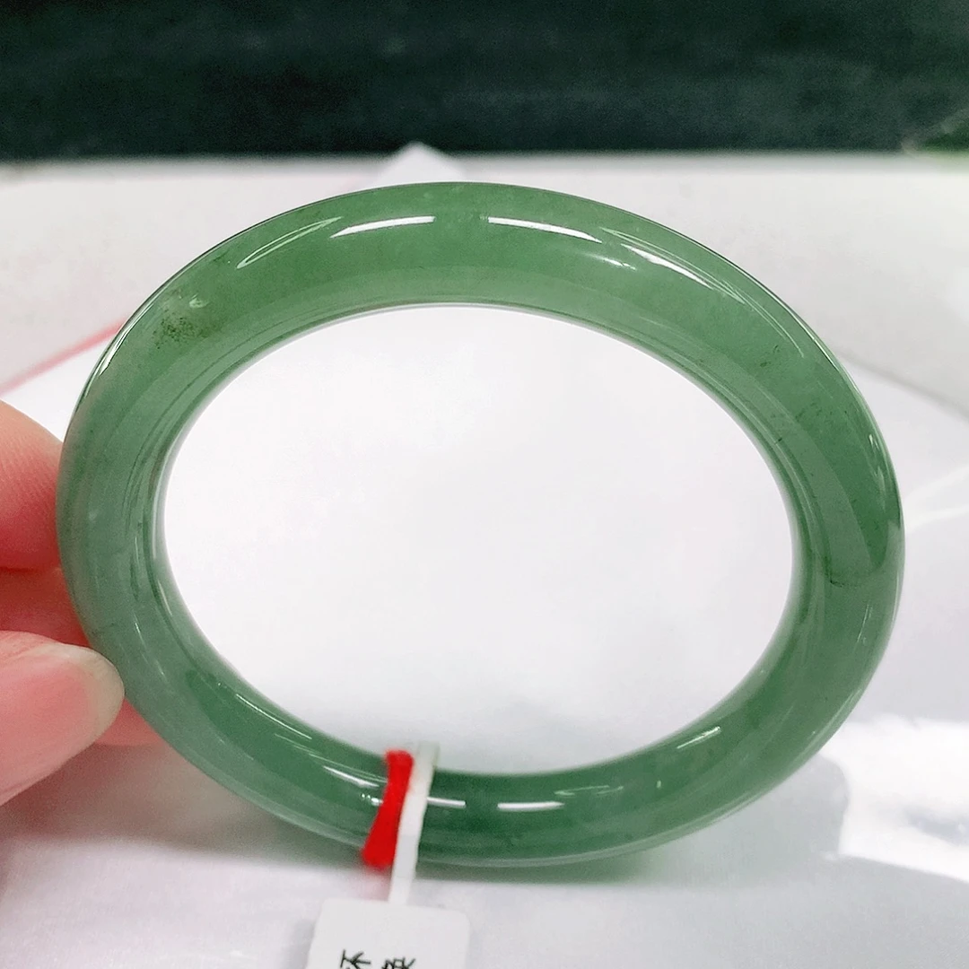 翡翠手镯（圆镯）未镶嵌35号翡翠手镯