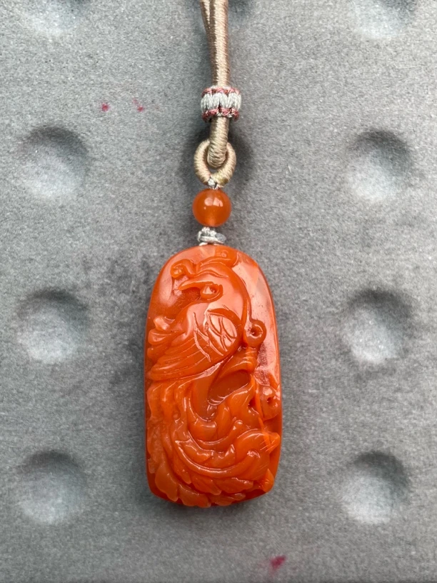 V17南红川料柿子红凤凰吊坠37*20*12