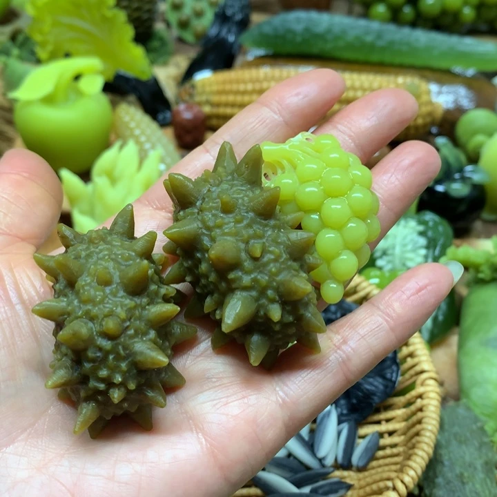 蛇纹石玉摆件未镶嵌涩*