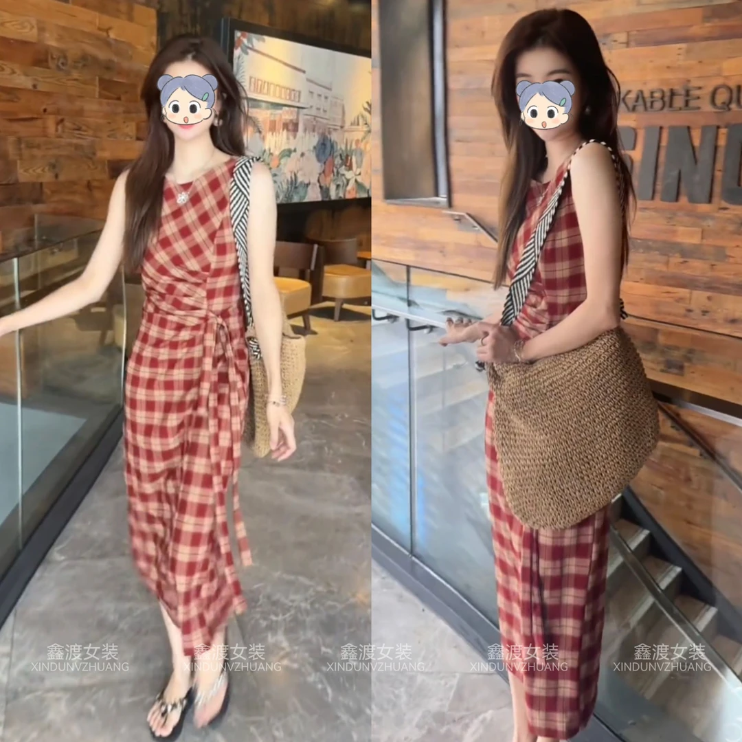 2025夏季新款时尚显瘦气质女士网红洋气连衣裙百搭款D21088