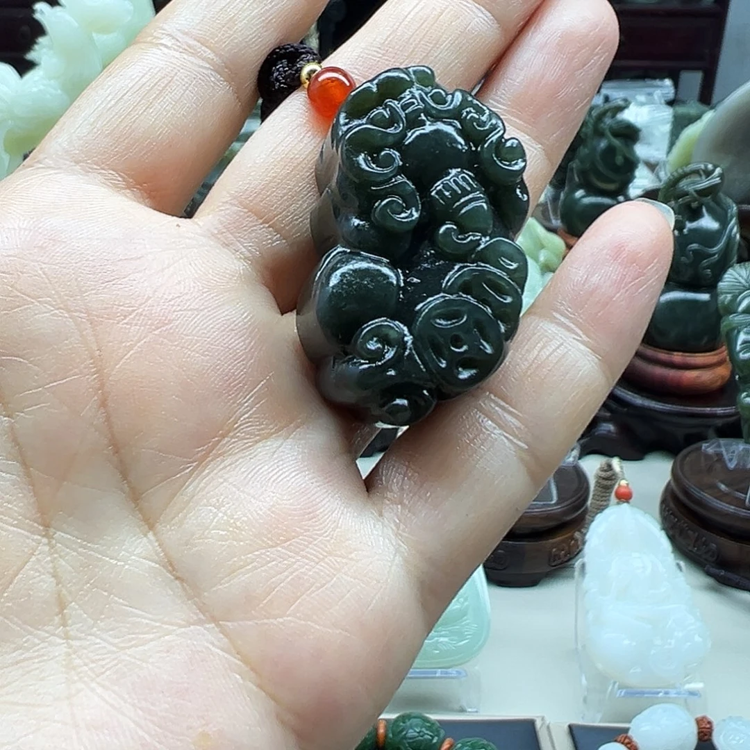 和田玉未镶嵌挂件