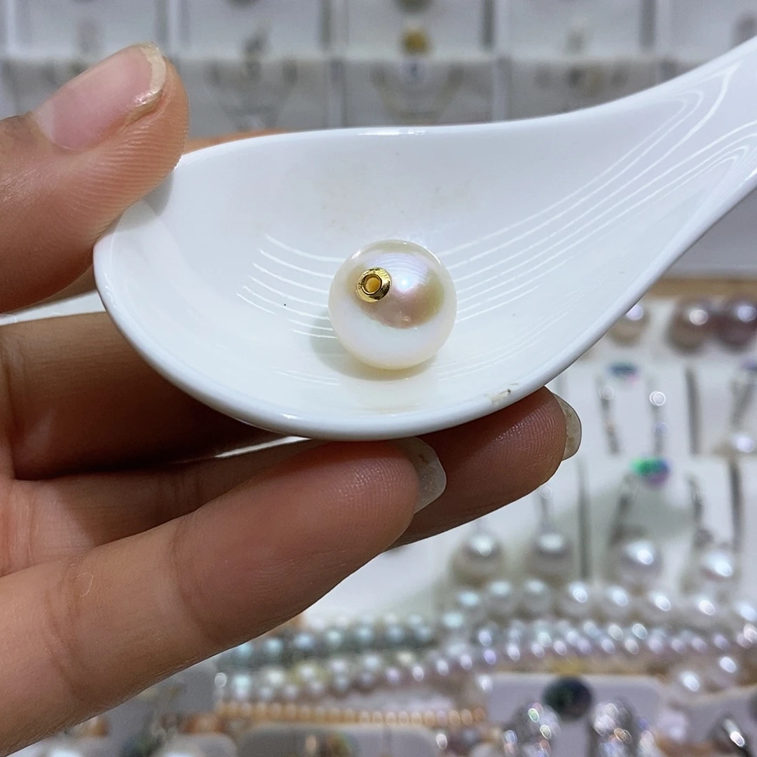 吊坠(赠链)18K金镶嵌淡水珍珠