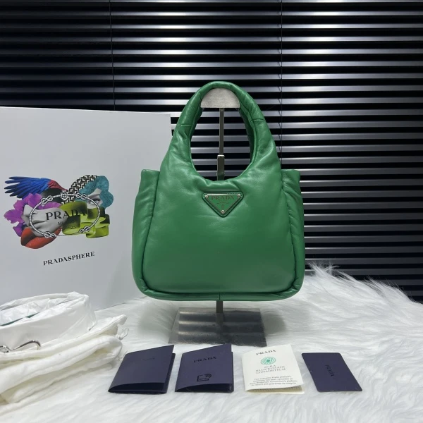 95新/普拉达/妃鱼/包包/250125EV0020