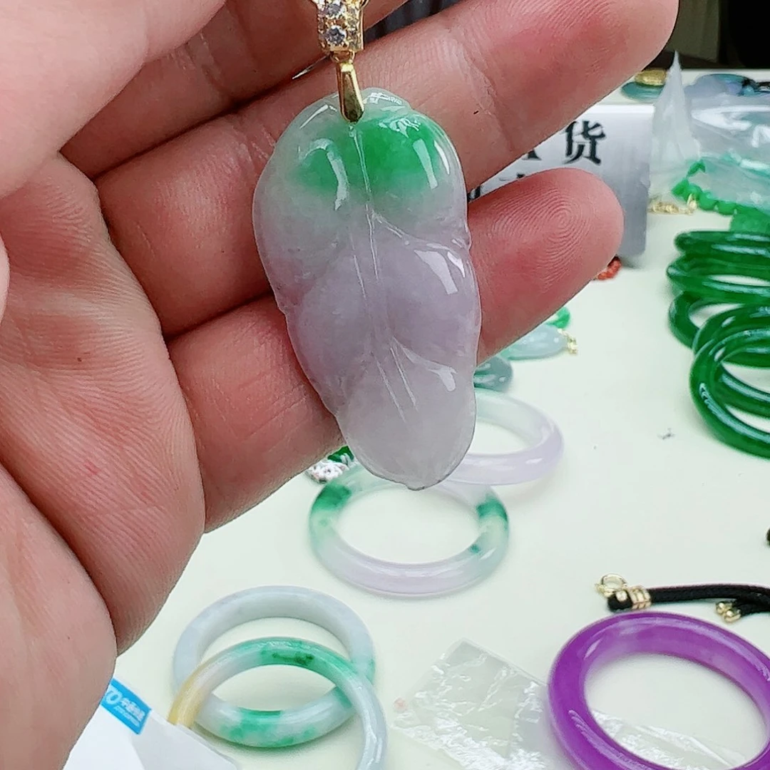 翡翠吊坠(赠链)银S925镶嵌