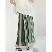 三宅依褶皱2025新款条纹长款a字大摆半身裙百搭休闲舒适原料