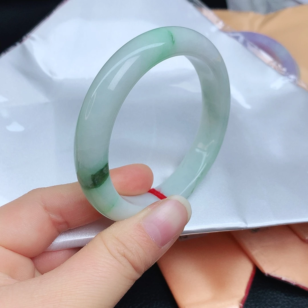 翡翠手镯未镶嵌8464xcvbbn