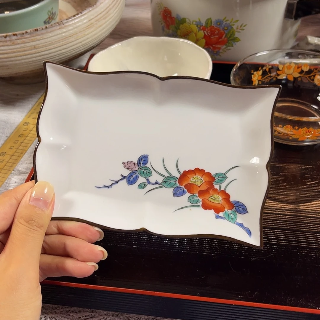 瓷片花瓣小方盘啊啊
