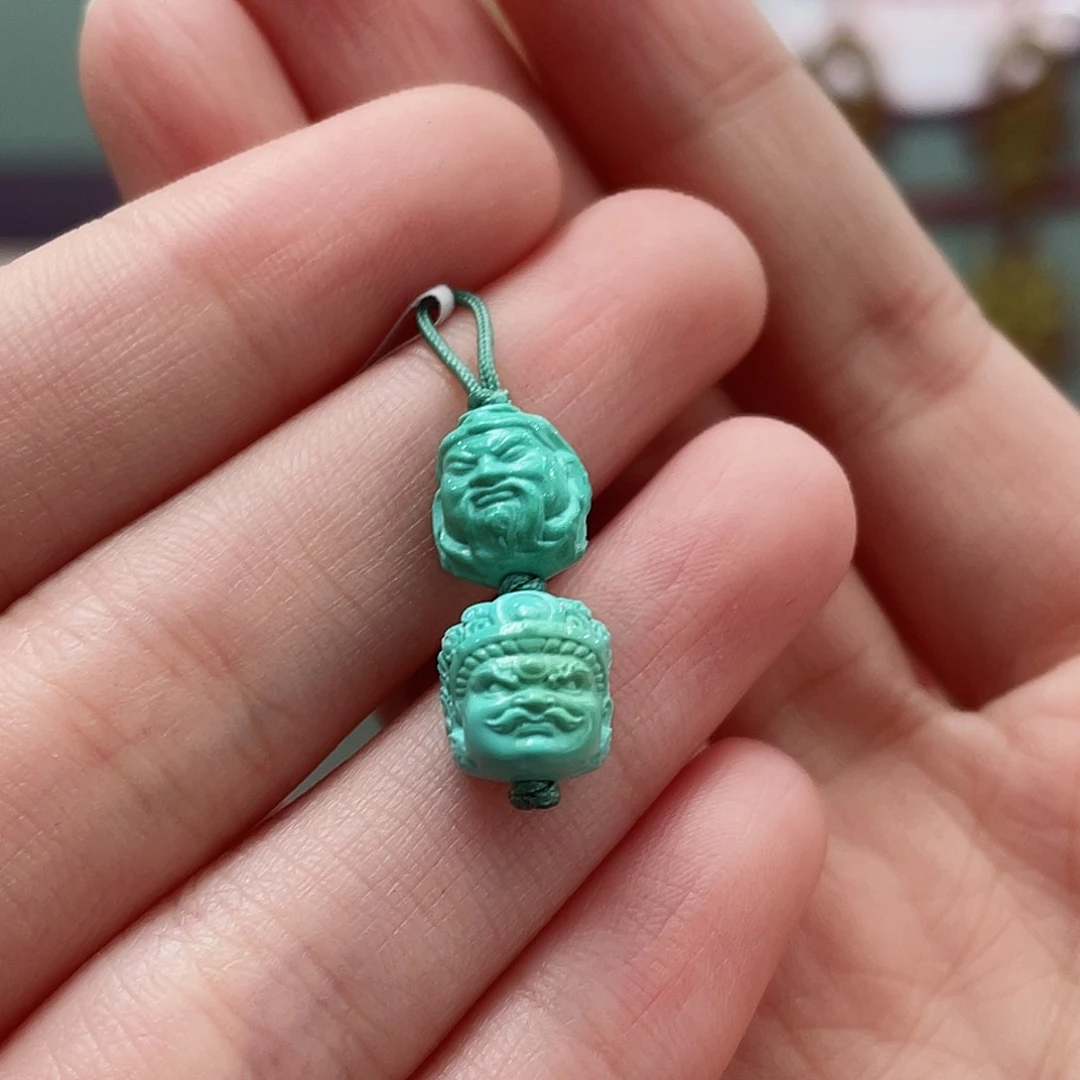 绿松石颈饰未镶嵌