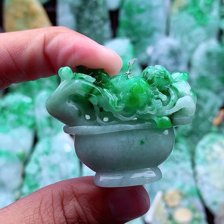 翡翠吊坠(不含链)未镶嵌