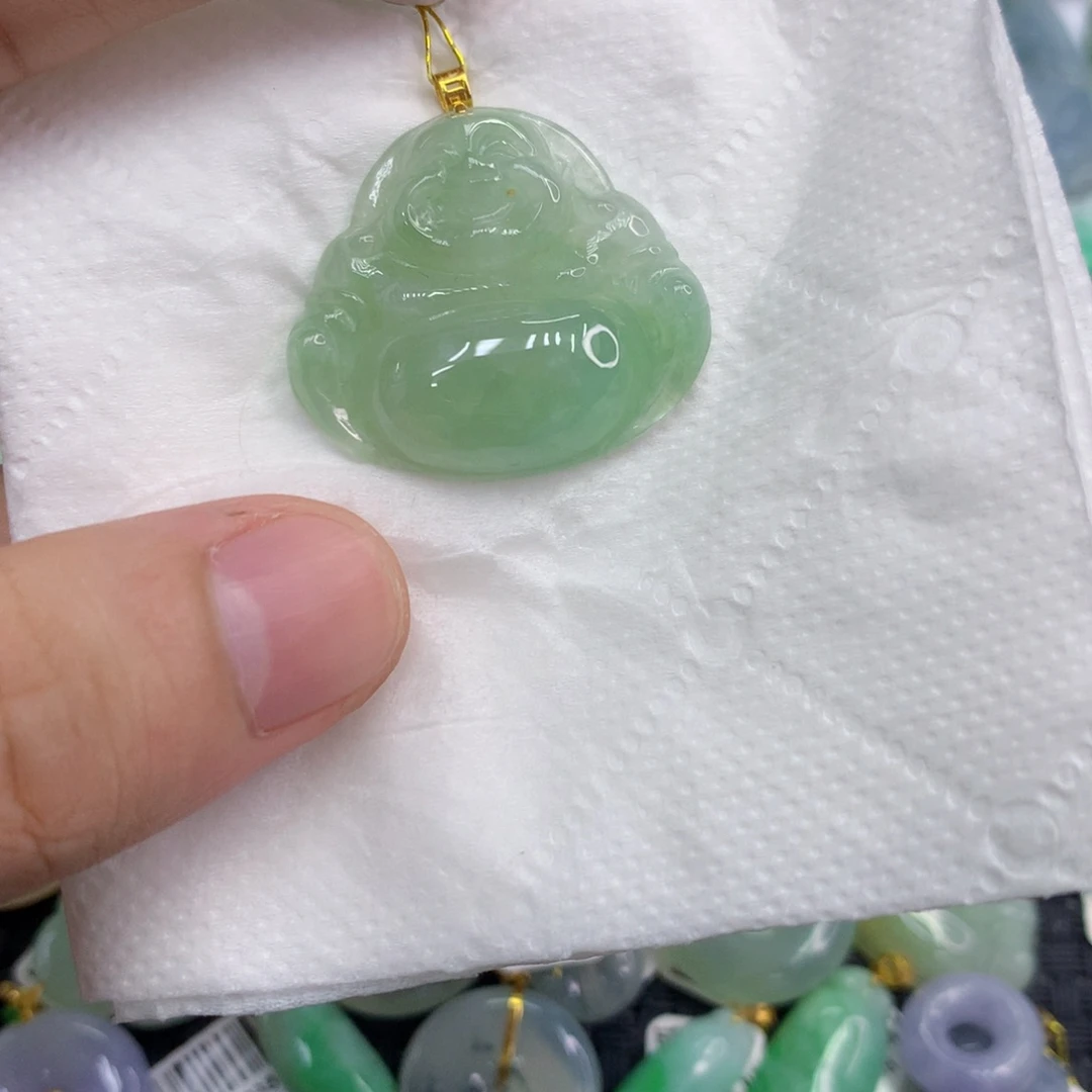 颈饰18K金镶嵌翡翠