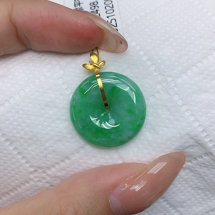 颈饰18K金镶嵌翡翠