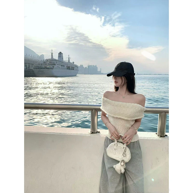 冬季新款辣妹纯欲风性感一字领上衣女百搭高腰长款阔腿裤时尚套装