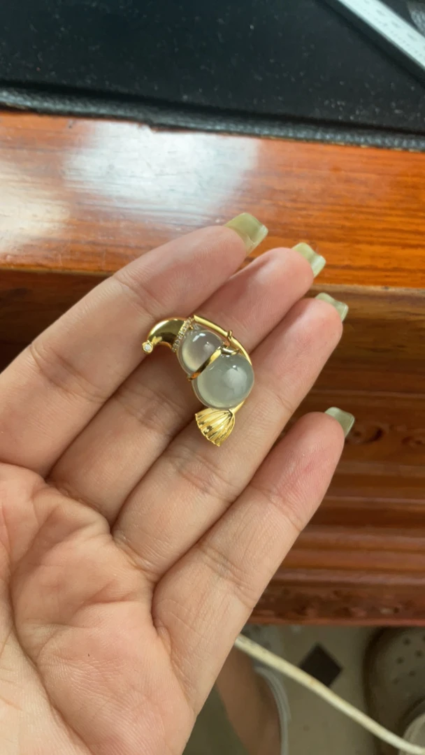 雪人吊坠18k翡翠葫芦