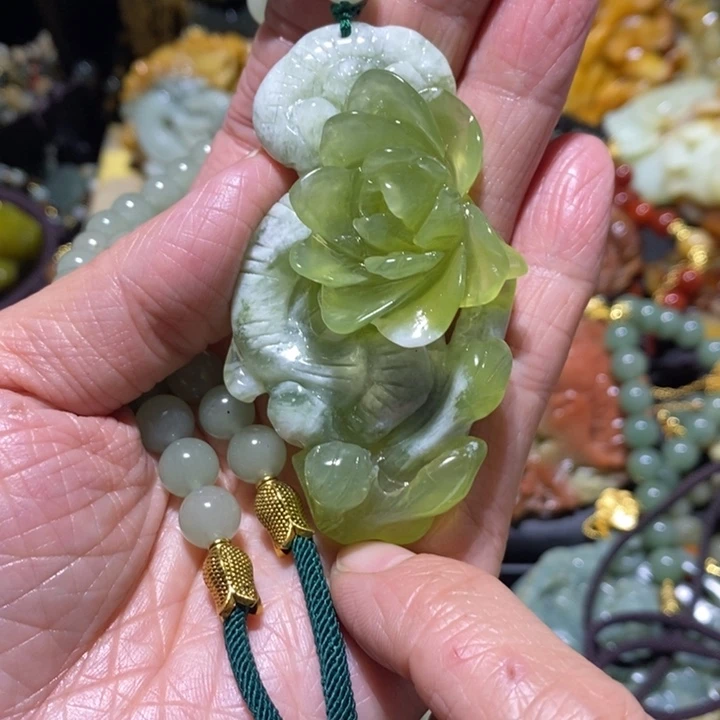 岫玉岫玉吊坠未镶嵌