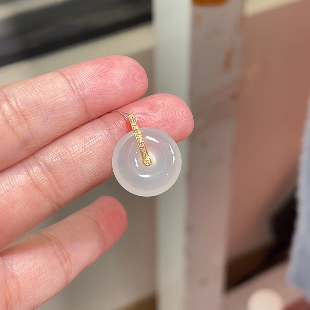 翡翠18K金镶嵌吊坠(不含链)平安扣