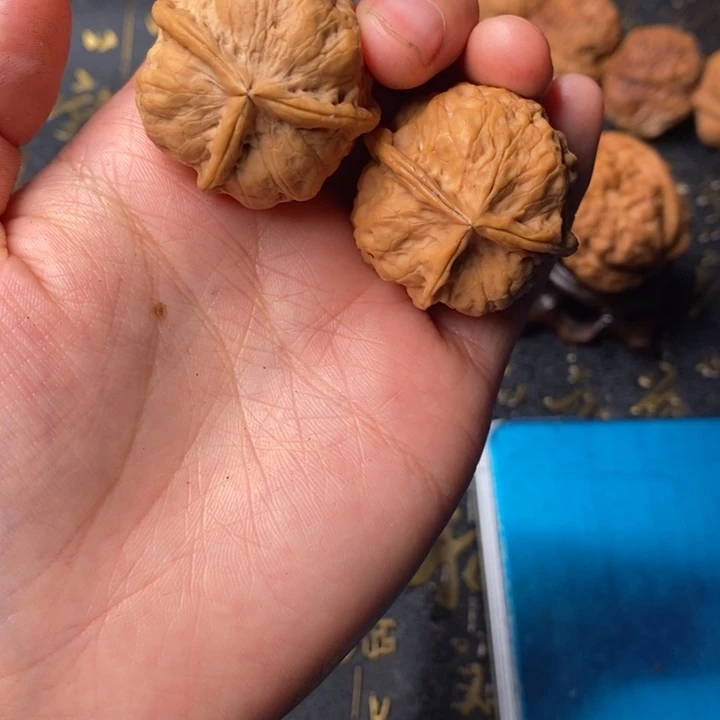 文玩核桃吊坠铁核桃49