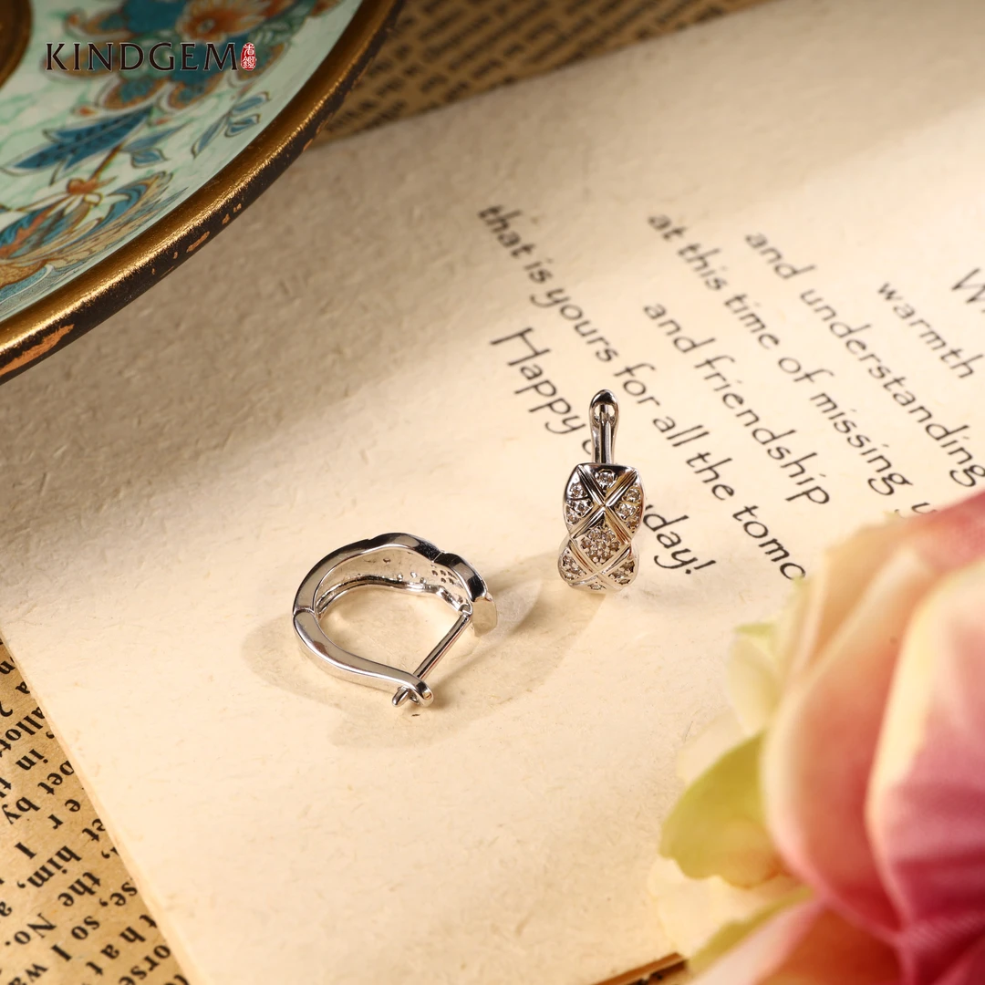 铜合金合成锆石耳饰 C-28724 银色轻奢时尚百搭质感简约耳环耳饰